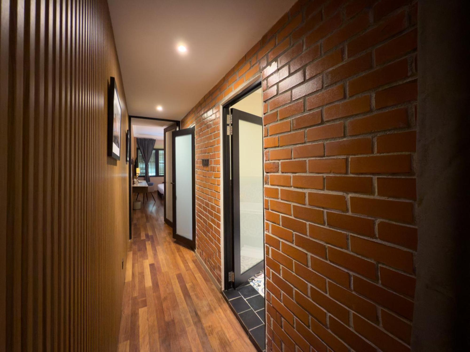 Rare Heritage House Hotel
